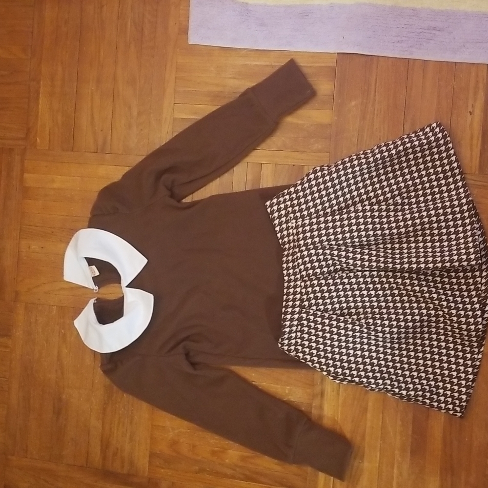 Brown and white matching set